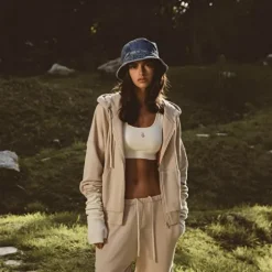 Femme SWEET PANTS ENDLESS ZIP UP WHITE PEPPER
